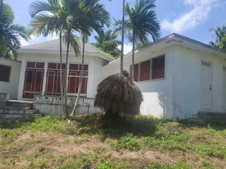 4 bed House For Sale in Torada Heights Montego Bay, St. James, Jamaica