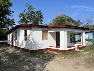 3 bed House For Sale in Sydenham, St. Catherine, Jamaica
