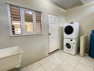 Townhouse For Rent in 55 Paddington Compound, Kingston / St. Andrew Jamaica | [5]