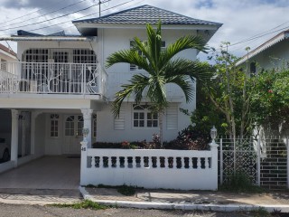 5 bed Townhouse For Sale in Kingston 6, Kingston / St. Andrew, Jamaica