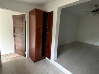 Flat For Rent in Havendale, Kingston / St. Andrew Jamaica | [1]