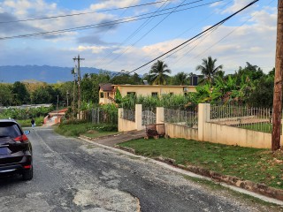 8 bed House For Sale in Vanfair, St. Catherine, Jamaica