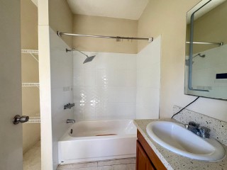 House For Sale in May Pen, Clarendon Jamaica | [7]