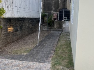 Flat For Rent in Sandhurst Crescent  BarbicanKings House Rd, Kingston / St. Andrew Jamaica | [5]