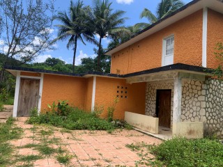 3 bed House For Sale in Ducketts, St. James, Jamaica