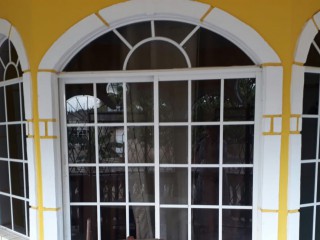 House For Sale in Manchester, Kingston / St. Andrew Jamaica | [4]