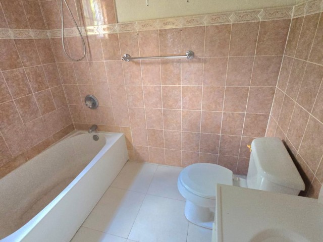 Townhouse For Sale in Toucan Manor Birdsucker, Kingston / St. Andrew Jamaica | [9]