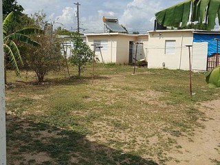 House For Sale in 8 West Epsom Greater Portmore, St. Catherine Jamaica | [1]