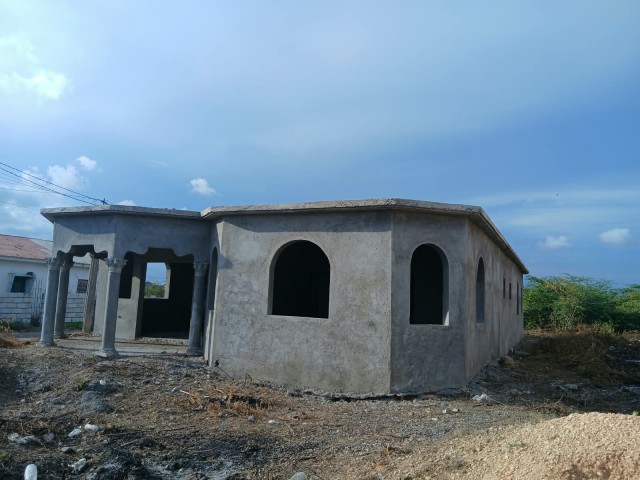 House For Sale in Rocky point, Clarendon Jamaica | [5]