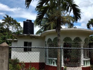 1 bed House For Sale in Linstead, St. Catherine, Jamaica