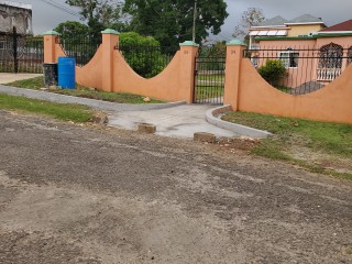 House For Sale in Bonham Springs, St. Ann Jamaica | [6]