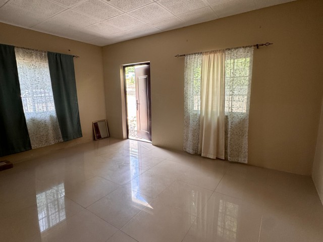 Flat For Rent in Mannings Hill Road, Kingston / St. Andrew Jamaica | [7]