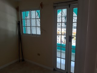 Townhouse For Rent in manley meadows, Kingston / St. Andrew Jamaica | [10]