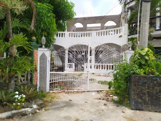 7 bed House For Sale in Spanish Town, St. Catherine, Jamaica