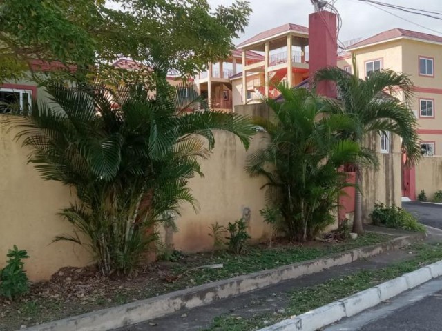 Apartment For Sale in Havendale, Kingston / St. Andrew Jamaica | [2]