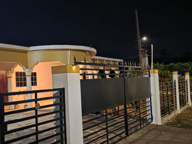 2 bed House For Rent - Fairview Park, St. Catherine, Jamaica