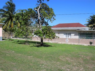 House For Sale in Adelphi, St. James Jamaica | [11]