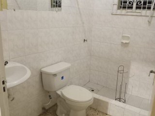 House For Rent in Halsal, Clarendon Jamaica | [8]