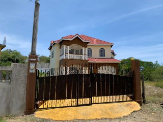 House For Sale in Anderson HeightsMay Pen, Clarendon Jamaica | [3]