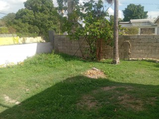 3 bed House For Sale in Cromarty Grove, St. Catherine, Jamaica