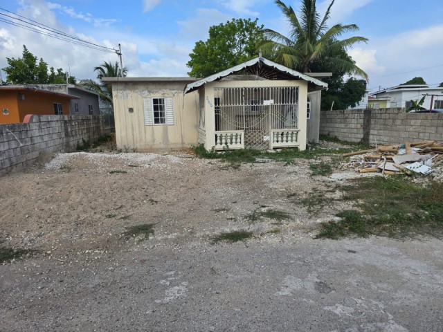 House For Sale in Innswood Village, St. Catherine Jamaica | [1]