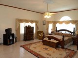 House For Sale in Clifton, Manchester Jamaica | [11]