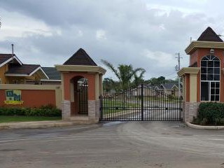House For Rent in Drax Hall Country Club, St. Ann Jamaica | [1]