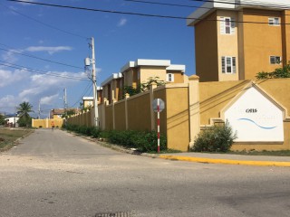 Townhouse For Sale in Union Estate Twickenham Park, St. Catherine Jamaica | [12]