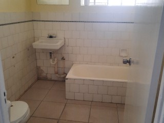 Commercial building For Rent in Paraiso Drive, Kingston / St. Andrew Jamaica | [8]