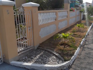 House For Sale in Bull Bay, Kingston / St. Andrew Jamaica | [5]