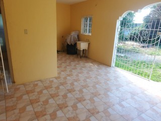 4 bed House For Sale in Homestead Park, St. Catherine, Jamaica