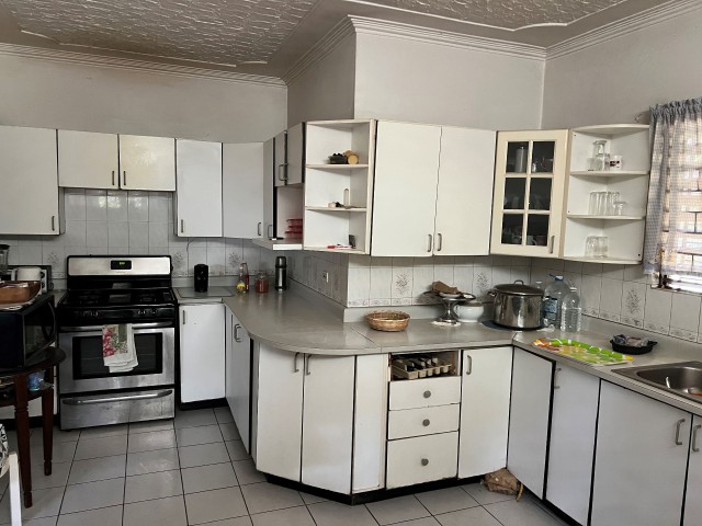 House For Sale in Liguanea, Kingston / St. Andrew Jamaica | [8]