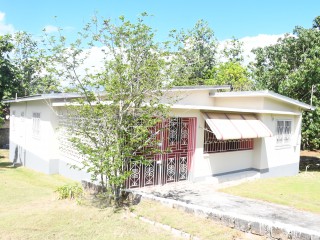 House For Sale in Santa Cruz, St. Elizabeth Jamaica | [12]