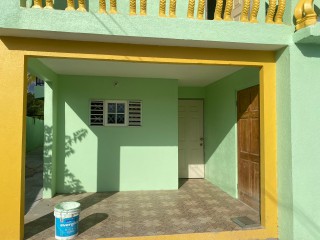 Flat For Rent in Innswood Village, St. Catherine Jamaica | [1]
