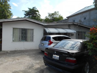 4 bed House For Sale in Leiba Gardens Spanish Town, St. Catherine, Jamaica