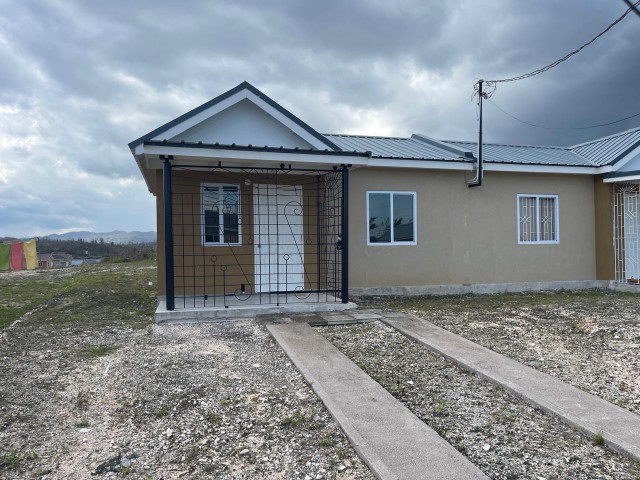 Townhouse For Rent in Irwin Friendship, St. James Jamaica | [10]