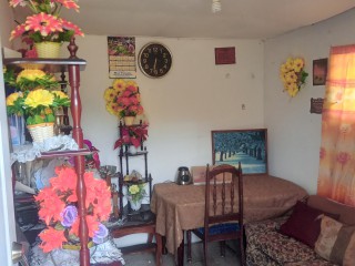 2 bed House For Sale - Chapleton, Clarendon, Jamaica