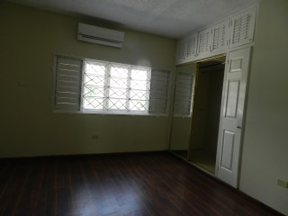 Townhouse For Rent in Olivier Mews, Kingston / St. Andrew Jamaica | [3]