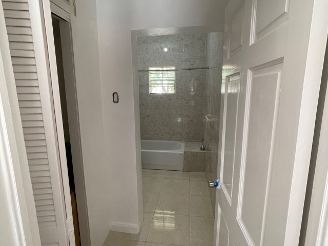 Apartment For Rent in Red Hills, Kingston / St. Andrew Jamaica | [13]