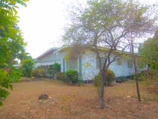 House For Sale in Near Denbigh, Clarendon Jamaica | [3]