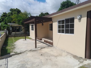 4 bed House For Sale in Ensom City Spanish Town, St. Catherine, Jamaica