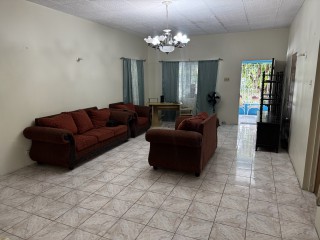 Flat For Rent in Red Hills Road, Kingston / St. Andrew Jamaica | [4]