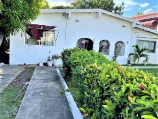 House For Sale in SHORTWOOD AREA, Kingston / St. Andrew Jamaica | [5]