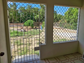Apartment For Rent in Greenwood, St. James Jamaica | [11]