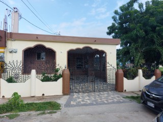 3 bed House For Sale in Greater Portmore, St. Catherine, Jamaica