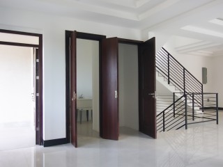Townhouse For Rent in Russell Heights Kingston 8, Kingston / St. Andrew Jamaica | [1]
