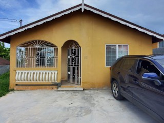 2 bed House For Sale in Rosehall, St. James, Jamaica