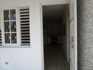 Apartment For Rent in Waterloo Square, Kingston / St. Andrew Jamaica | [4]