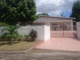 House For Sale in Ziadie Gardens, Kingston / St. Andrew Jamaica | [14]