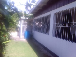 House For Sale in Hughenden  Silver Road, Kingston / St. Andrew Jamaica | [12]